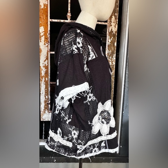 POL Mixed Lace Patchwork Hoodie Top Black Boho Oversized Size Small - Picture 5 of 12